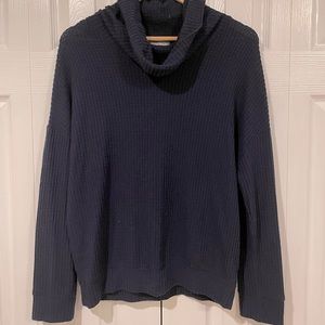 Turtle Neck Sweater. Size Medium.